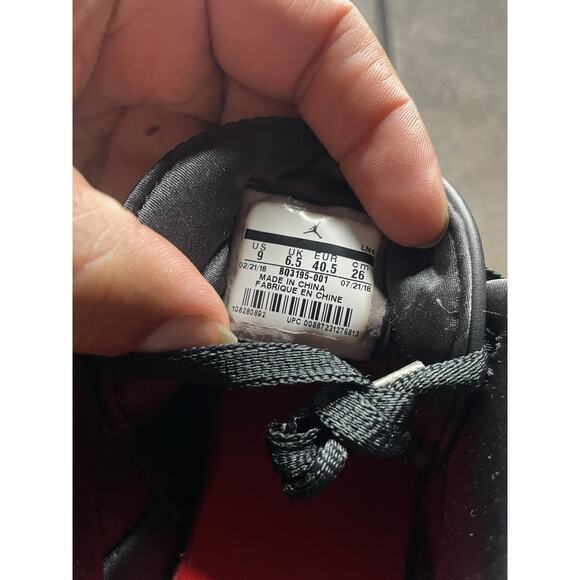 Size 7.5M/9W-Air Jordan 3 Retro Vogue x Anna Wintour - Picture 7 of 7